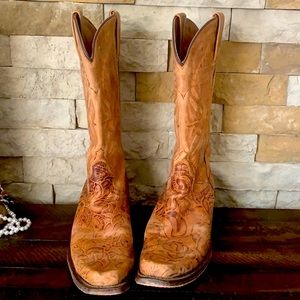 Eight second angel cowgirl boots